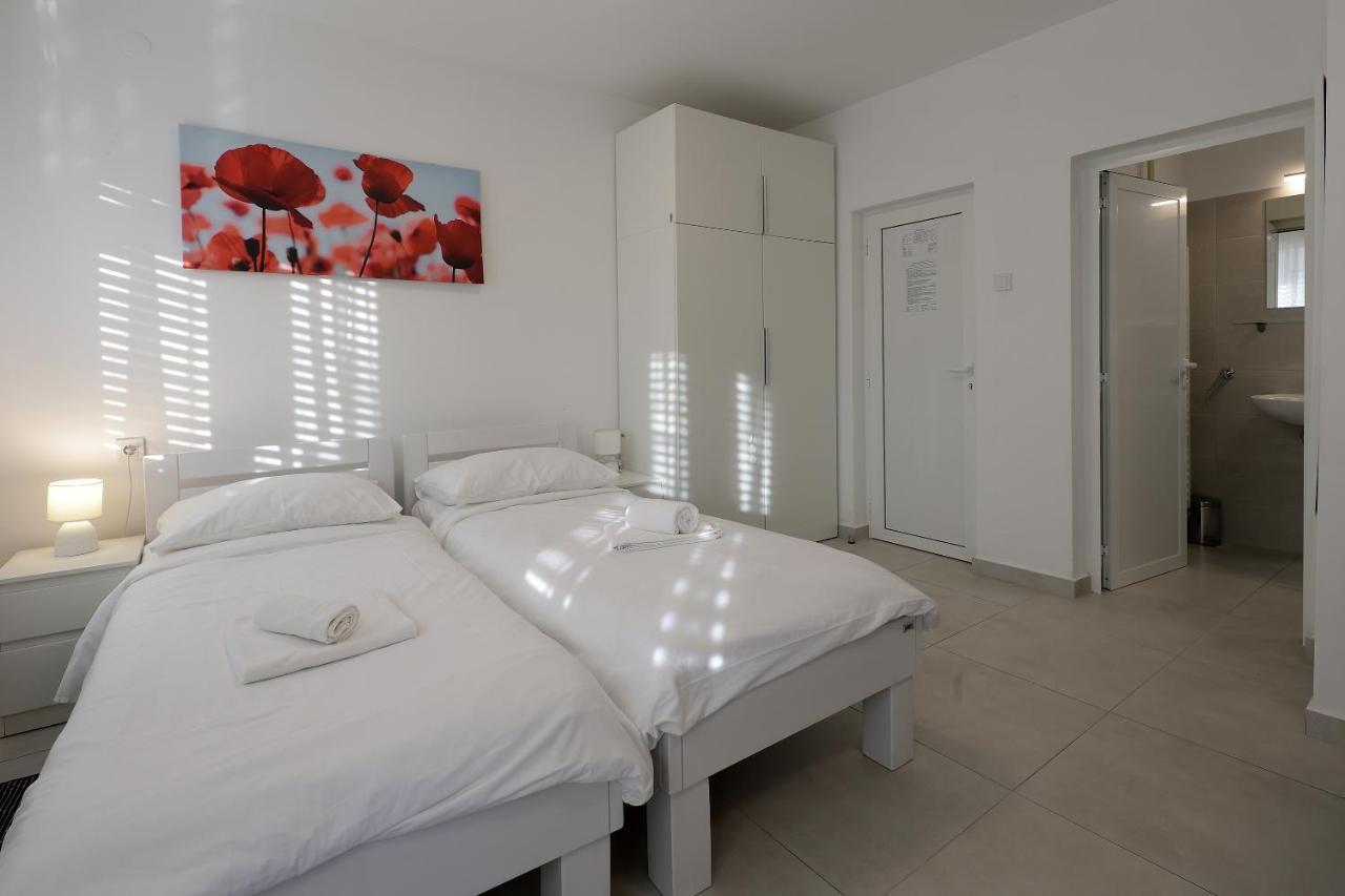 Rijeka Budget Rooms Eksteriør billede