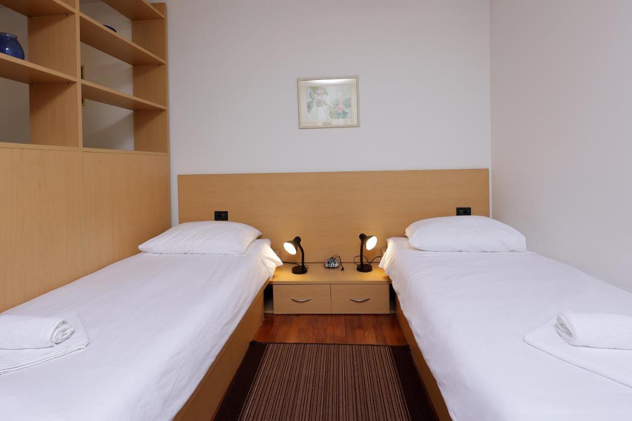 Rijeka Budget Rooms Eksteriør billede