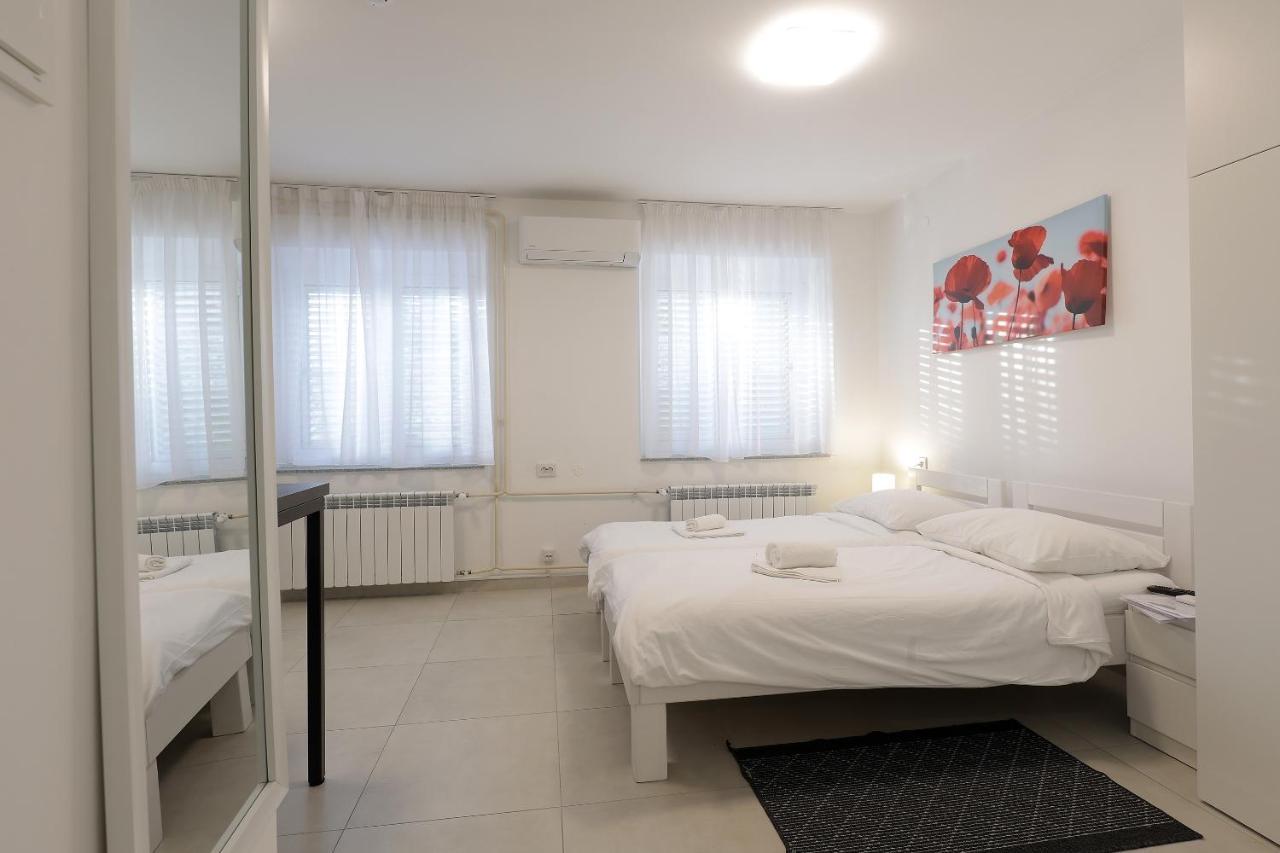 Rijeka Budget Rooms Eksteriør billede