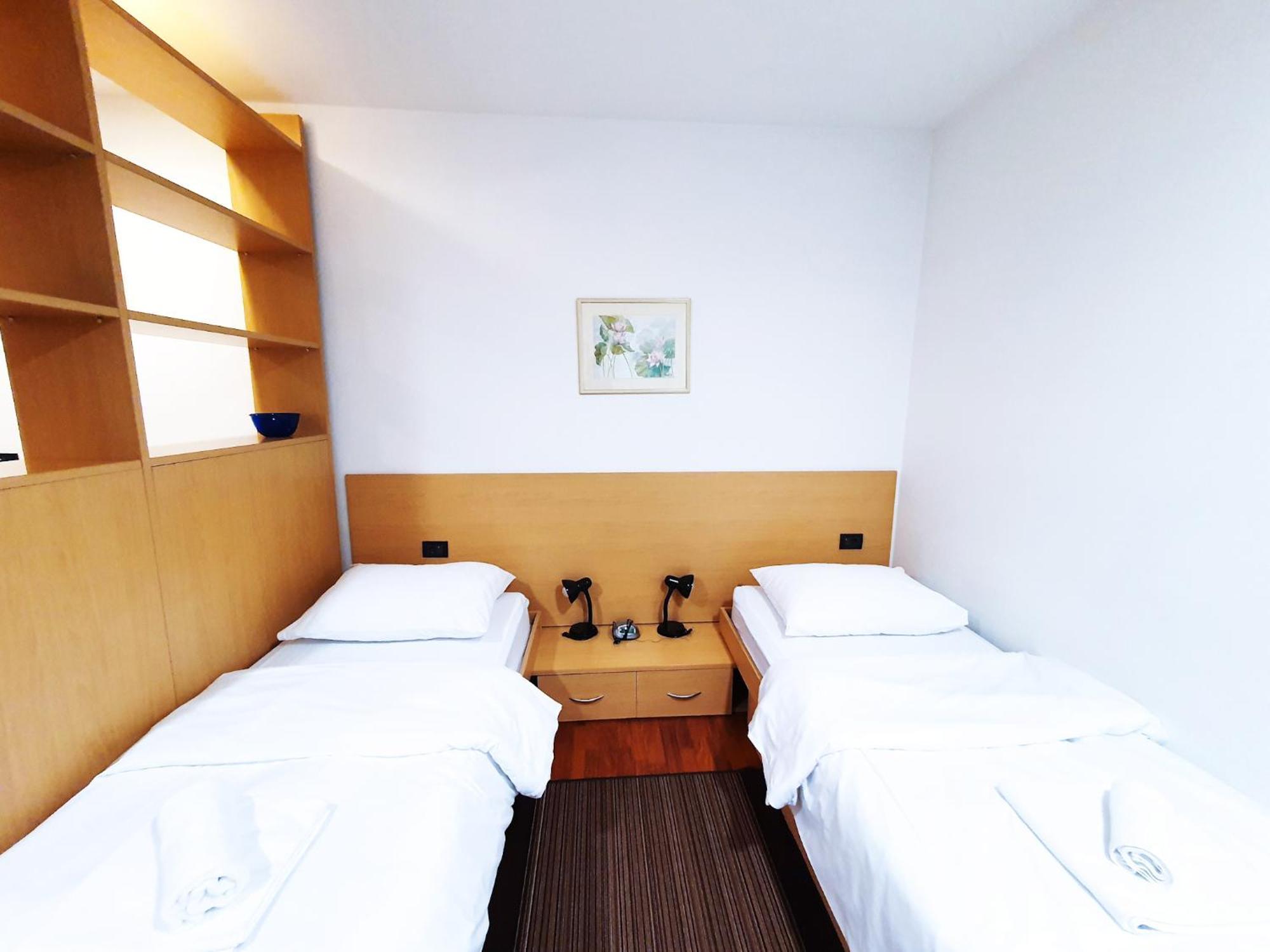 Rijeka Budget Rooms Eksteriør billede