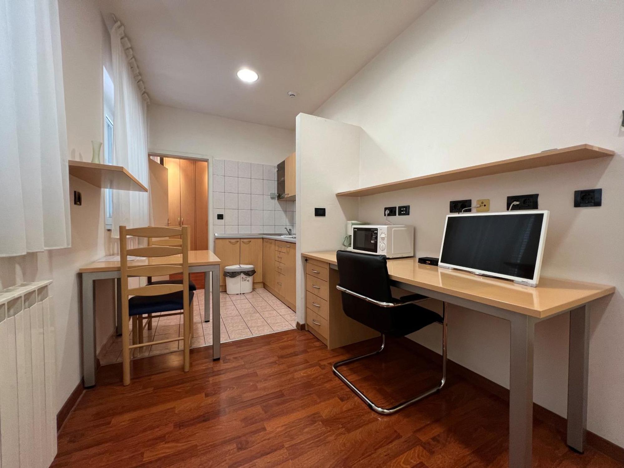 Rijeka Budget Rooms Eksteriør billede
